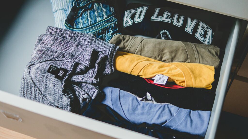 folded clothes