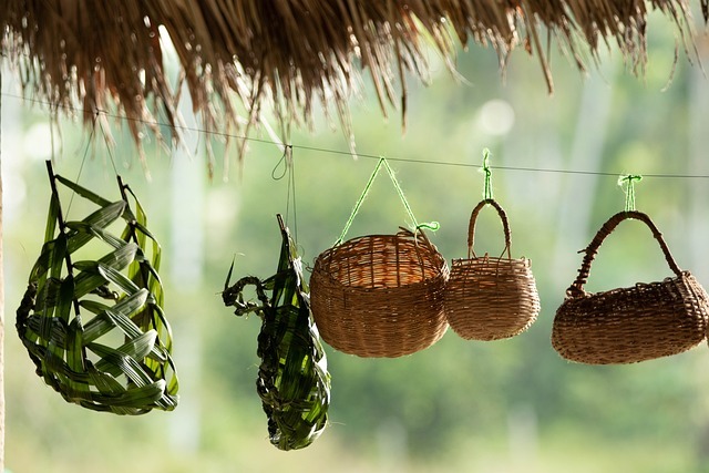 Artesanías indígenas basadas en la naturaleza